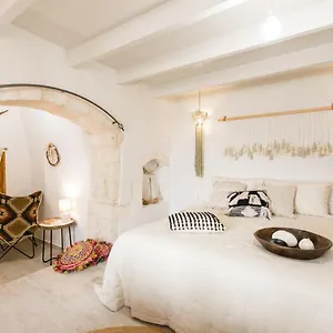 kamaraki-suites.rethymnohotels.net/